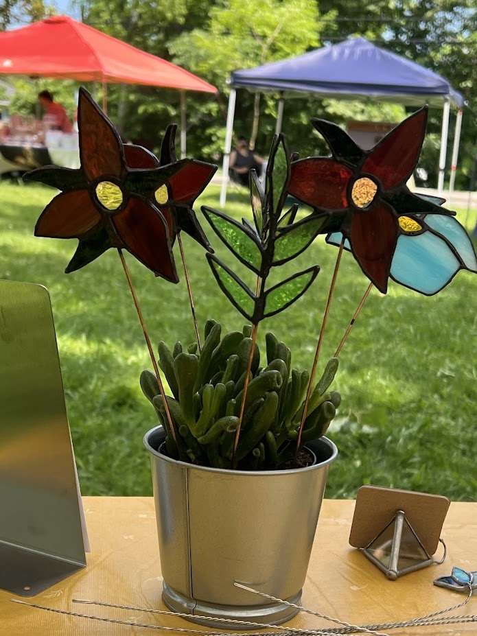 Naffeeries de Verre Stained Glass Art